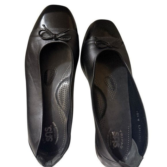 SAS Comfort Flats Sleek Design, a perfect choice for someone with a foot problem - Picture 4 of 13